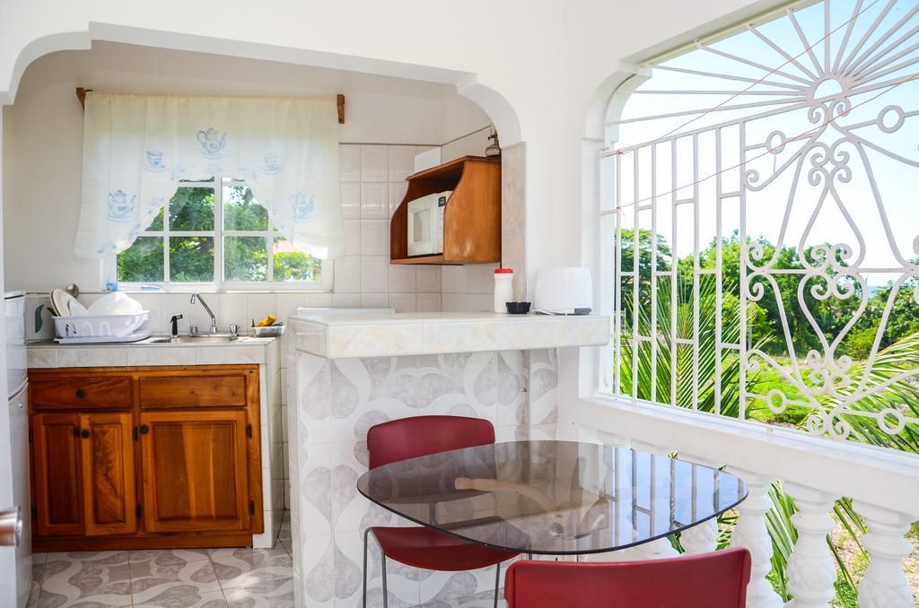 Vanvilla Guest House Negril Værelse billede